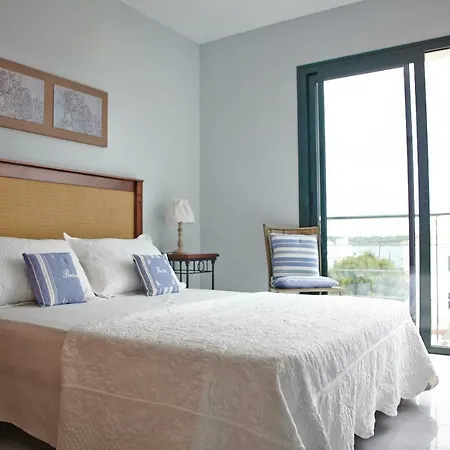 F17 Chalet Adosado Junto A La Bahia De Fornells