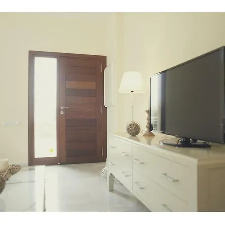 F17 Chalet Adosado Junto A La Bahia De Fornells Casa de Férias Fornells (Menorca)